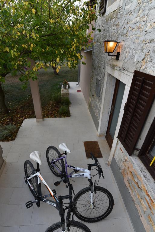 Holiday Home Brhanici Svetvinčenat Exterior foto
